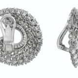 HARRY WINSTON DIAMOND EARRINGS - photo 2