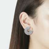 HARRY WINSTON DIAMOND EARRINGS - photo 3