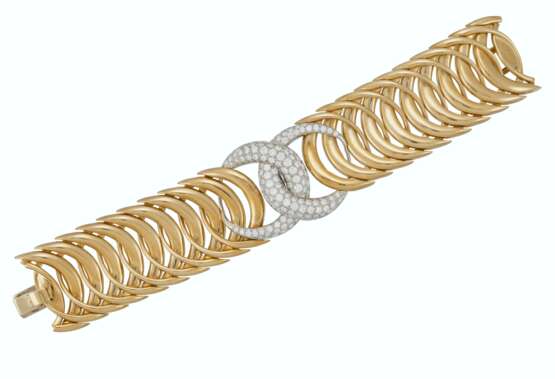 VERDURA DIAMOND AND GOLD `DOUBLE CRESCENT` BRACELET - photo 1