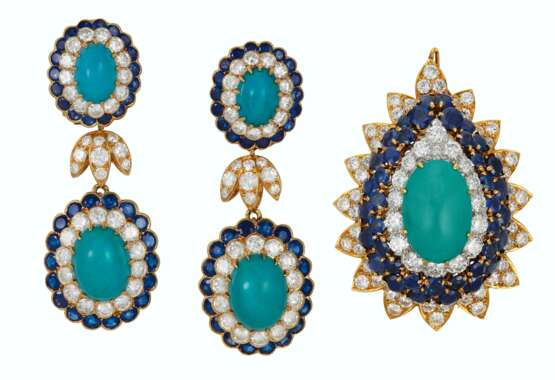 VAN CLEEF & ARPELS TURQUOISE, SAPPHIRE AND DIAMOND EARRINGS WITH UNSIGNED BROOCH - Foto 1