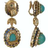 VAN CLEEF & ARPELS TURQUOISE, SAPPHIRE AND DIAMOND EARRINGS WITH UNSIGNED BROOCH - Foto 3