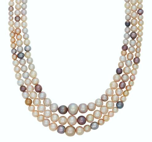 TRIPLE-STRAND NATURAL PEARL, EMERALD AND DIAMOND NECKLACE - photo 1