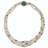 TRIPLE-STRAND NATURAL PEARL, EMERALD AND DIAMOND NECKLACE - photo 2