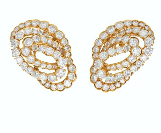 VAN CLEEF & ARPELS DIAMOND EARRINGS - Foto 1