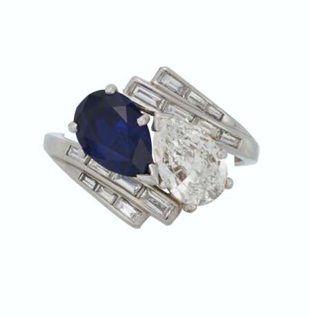 TWIN-STONE SAPPHIRE AND DIAMOND RING - Foto 1