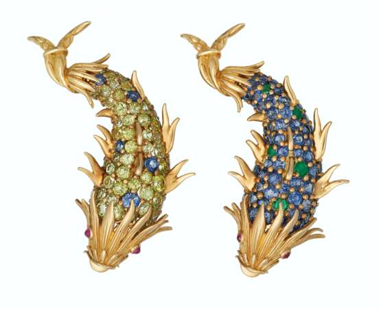JEAN SCHLUMBERGER, TIFFANY & CO. TWO MULTI-GEM `DOLPHIN` CLIP-BROOCHES - фото 1