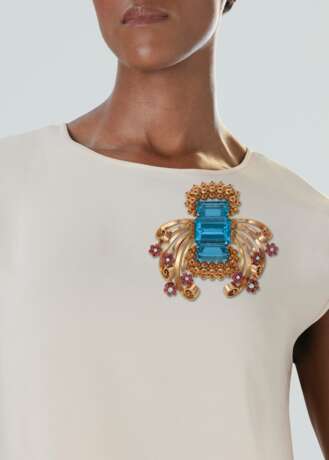 RETRO AQUAMARINE, RUBY AND DIAMOND CLIP-BROOCH - Foto 4