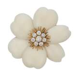 VAN CLEEF & ARPELS WHITE CORAL AND DIAMOND `ROSE DE NO&#203;L` BROOCH - photo 1