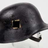 Polizei: Stahlhelm M17 Doppel-Emblem. - photo 1