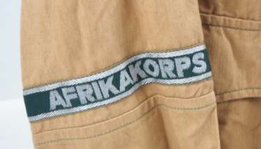Wehrmacht: Tropenfeldbluse eines Unteroffiziers der Artillerie des Afrikakorps.