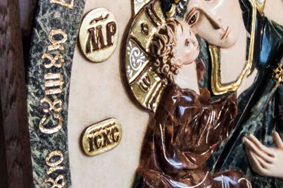 Жировицкая икона Божия № 4 (рельефная) Marbre Sculpture en pierre художественная роспись Genre religieux Biélorussie 2019 - photo 3
