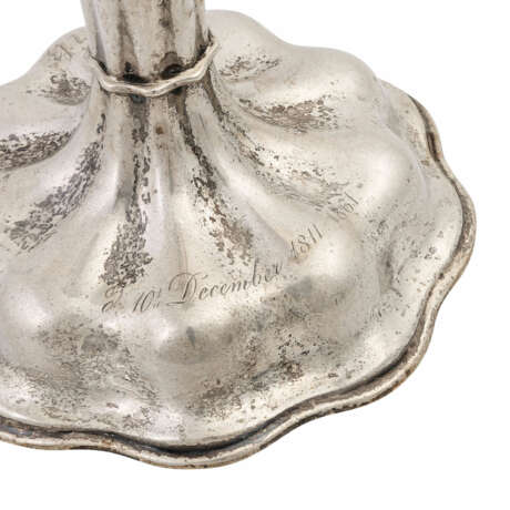 Wohl DEUTSCHLAND 1-flammiger Kerzenhalter, Silber, 19. Jahrhundert - photo 3