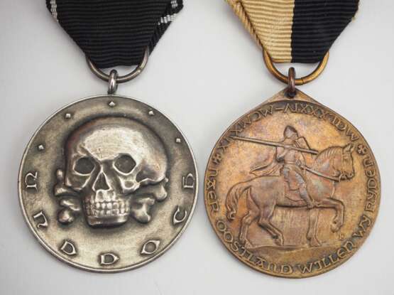 Freikorps: 2 Medaillen. - фото 1