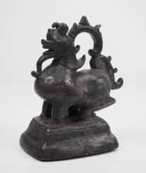 China: Bronze Löwe.