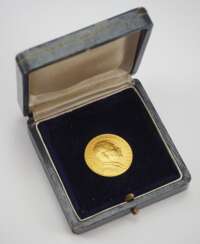 Goldmedaille von Karl Goetz - Reichskanzler Adolf Hitler.