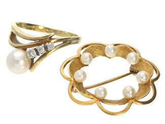 Ring/Brosche: vintage Damenring mit Perle und Brillanten sowie eine Brosche
