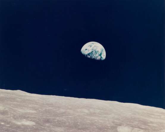 NASA. First Earthrise seen by human eyes, December 21-27, 1968 - фото 1