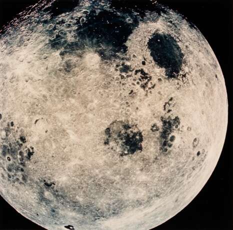 NASA. Two of the earliest photographs of the moon from a perspective not visible on Earth, December 21-27, 1968 - photo 3