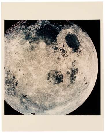 NASA. Two of the earliest photographs of the moon from a perspective not visible on Earth, December 21-27, 1968 - фото 4