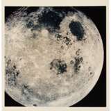 NASA. Two of the earliest photographs of the moon from a perspective not visible on Earth, December 21-27, 1968 - Foto 4