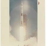NASA. "Liftoff! We have a liftoff": three photographs in sequence of the Saturn V rocket launching, Cape Canaveral, Florida, July 16, 1969 - Foto 5