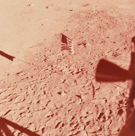 NASA. The American flag at Tranquility Base, July 16-24, 1969 - photo 1