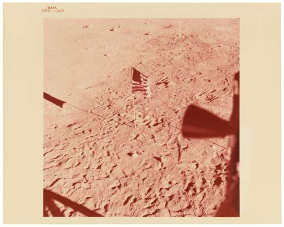 NASA. The American flag at Tranquility Base, July 16-24, 1969 - photo 2