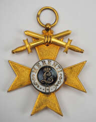 Bavière: Croix militaire du mérite, 1ère classe avec des épées.