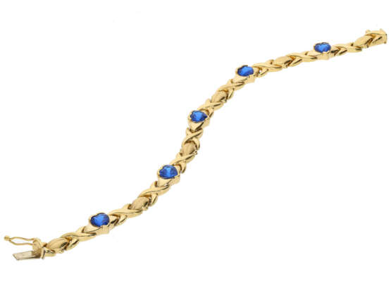 Armband: dekoratives vintage Goldschmiedearmband mit blauen Farbsteinen in Herzform - фото 2