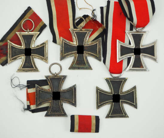 Eisernes Kreuz, 1939, 2. Klasse - 5 Exemplare. - Foto 1