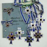 Ehrenkreuz der Deutschen Mutter, in Silber und Bronze - 7 Exemplare. - photo 1