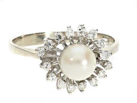 Ring: feiner vintage Goldschmiedering mit Perle und Diamanten - фото 1