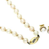 Kette/Ohrschmuck: dekorative Zuchtperlenkette mit 14K Goldschließe und passenden Diamant-Ohrsteckern - Foto 1
