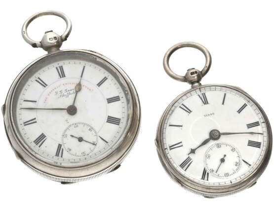Taschenuhren: Konvolut von 2 feinen englischen Taschenuhren mit Silbergehäusen - фото 1