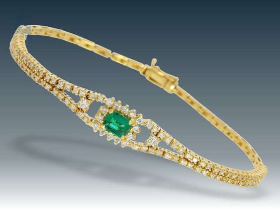 Kette/Armband/Ohrschmuck: modernes, hochfeines Smaragd/Brillant-Schmuckset aus 18K Gold, ca. 2,65ct Brillanten - фото 5