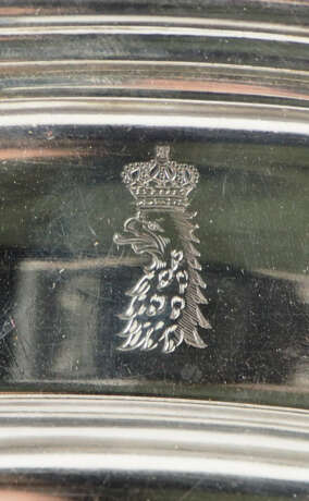 August von Mackensen: Ovale Vorlegeplatte in Silber. - фото 2