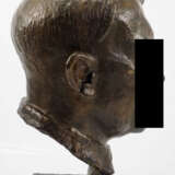 Jakob Wilhelm Fehrle: Adolf Hitler Bronze Porträt-Büste. - Foto 4