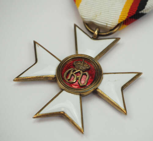 Waldeck: Militärverdienstkreuz, 2. Klasse. - Foto 2