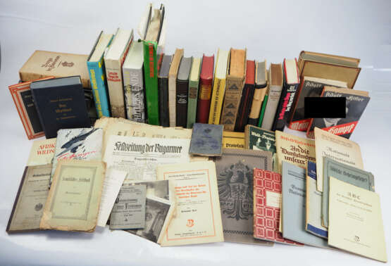 2. Weltkrieg: Literatur Lot. - photo 1