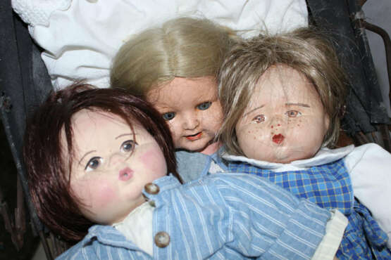 Kinderwagen mit 3 Puppen - фото 3