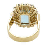 Ring mit Aquamarin umgeben von 18 Brillanten - фото 4
