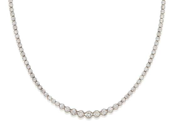 DIAMOND AND WHITE GOLD NECKLACE - фото 1
