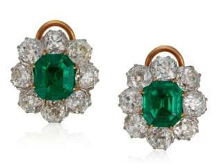 EMERALD AND DIAMOND EARRINGS