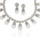 SET OF CULTURED PEARL AND DIAMOND JEWELRY - Foto 1