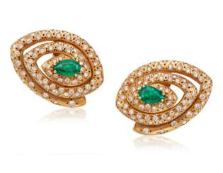 EMERALD AND DIAMOND EARRINGS