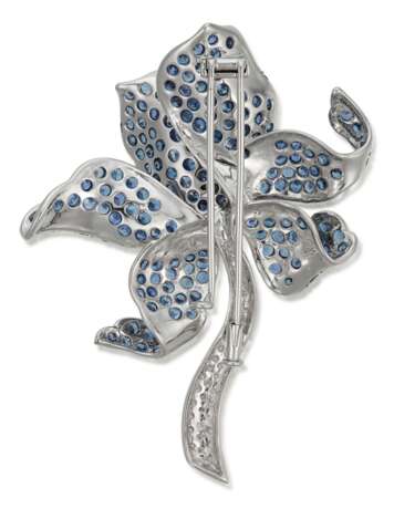 SAPPHIRE AND DIAMOND ORCHID BROOCH - Foto 3