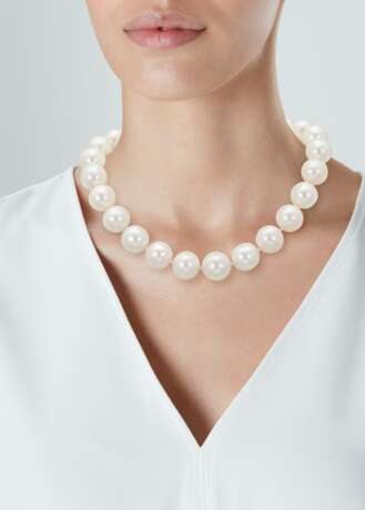 SINGLE-STRAND CULTURED PEARL NECKLACE - photo 2