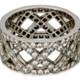Tiffany & Co.. TIFFANY & CO. DIAMOND ETERNITY BAND - Foto 4