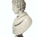Cesari, Giuseppe. A WHITE MARBLE BUST OF THE EMPEROR COMMODUS - фото 3