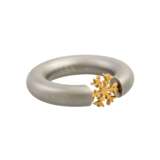 NIESSING Ring mit goldener Schneeflocke, - photo 1